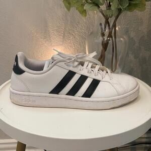 Adidas Grand Court Cloud Foam Sneaker White Black Women 9.5 Excellent